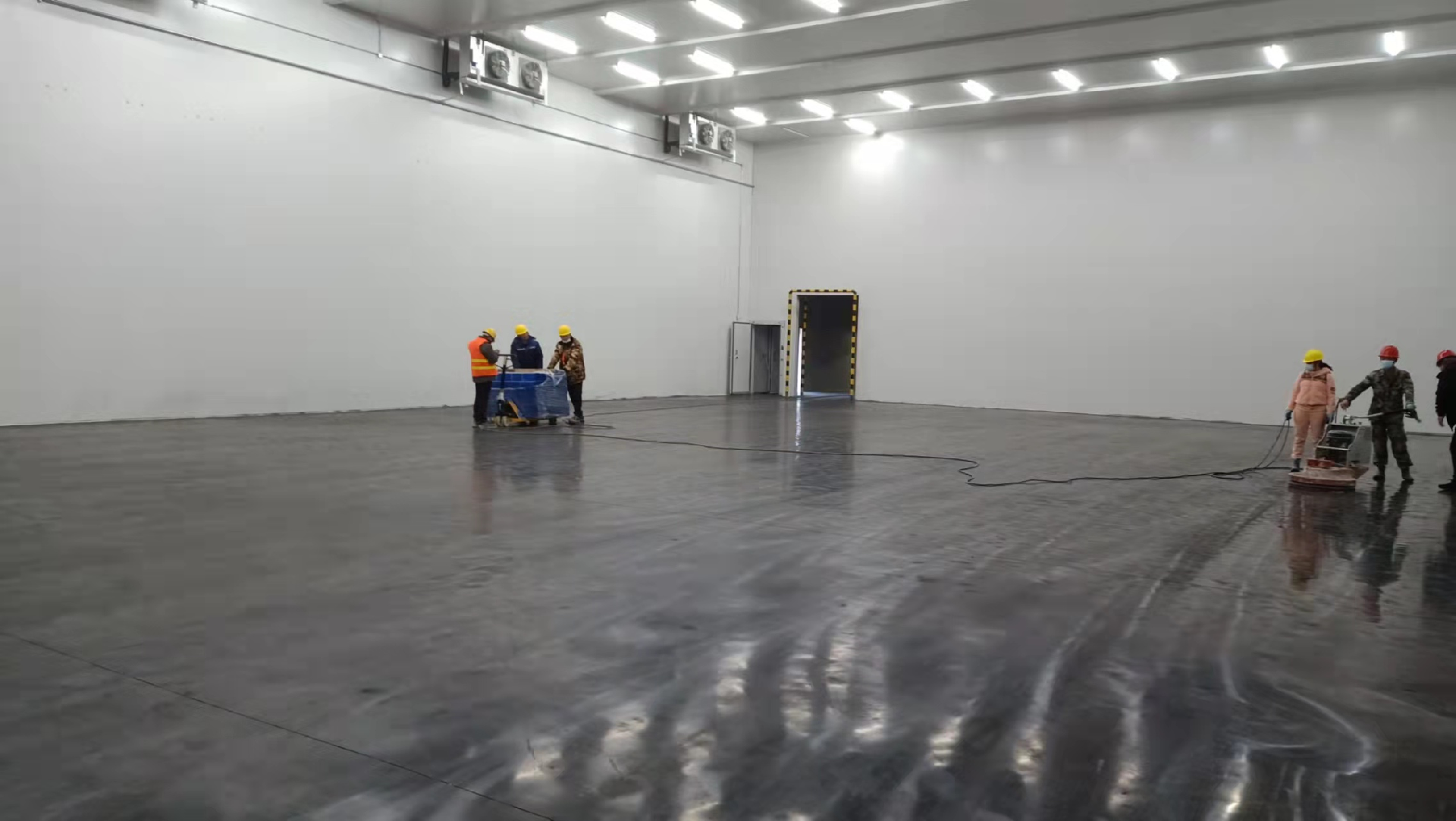 建設(shè)30000m3農(nóng)產(chǎn)品基地冷藏庫需要的費(fèi)用是多少？